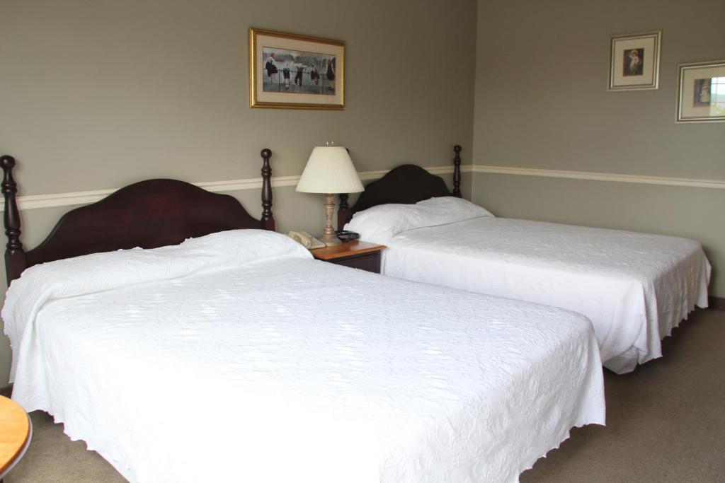Lynwood Inn Baddeck Inlet Buitenkant foto